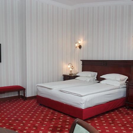 Ar Nuvo Hotel Karagandy Exteriör bild