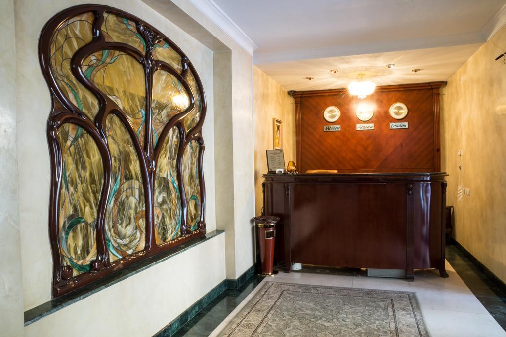 Ar Nuvo Hotel Karagandy Exteriör bild