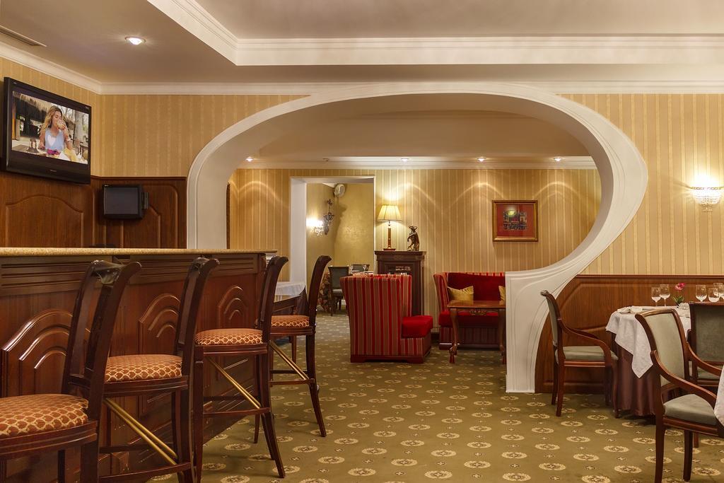 Ar Nuvo Hotel Karagandy Exteriör bild