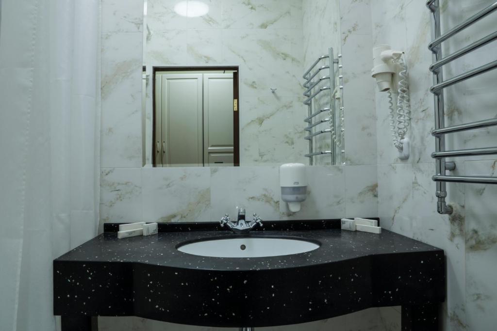 Ar Nuvo Hotel Karagandy Rum bild